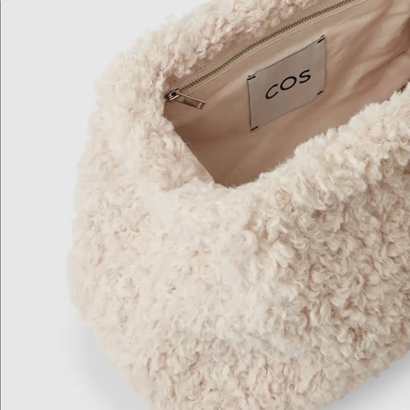 COS Teddy Clutch - Picture 6 of 7